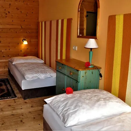 Vier Jahreszeiten * Ladis