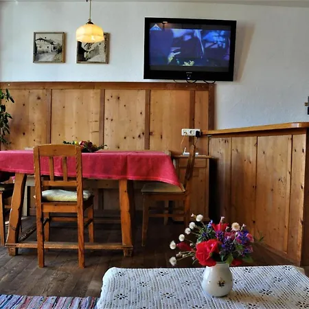 Vier Jahreszeiten Apartament