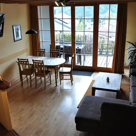 Vier Jahreszeiten Apartament *