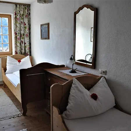 Vier Jahreszeiten Ladis